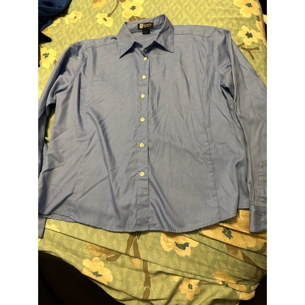 6 FOR $10 Hartwell large button down top